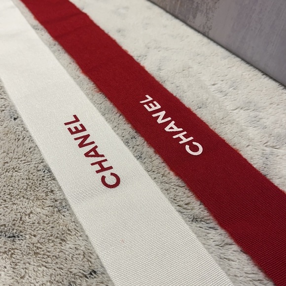New set of CHANEL white/red decorative  Ribbon 🎀 - Picture 1 of 7